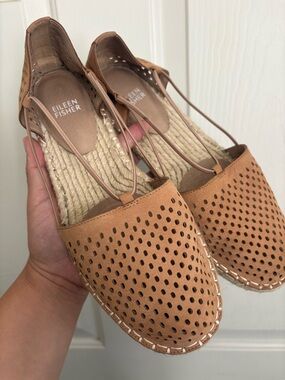 Eileen Fisher Womens Almond Toe Perforated Espadrille Sandal size 9.5